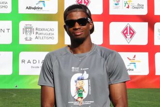 Albufeira felicitou Gerson Baldé pelo salto de 8,15 metros que lhe deu a segunda vitória seguida no Meeting de Essen.