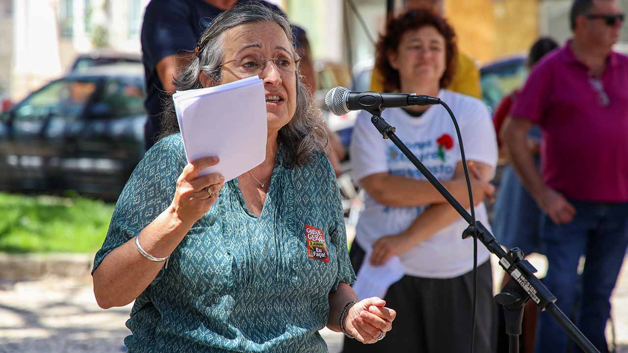 Médicos, enfermeiros e trabalhadores da Função Pública aproveitaram a greve geral para expor carências estruturais dos serviços de saúde no Algarve.