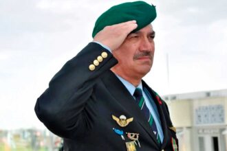 Henrique André, presidente da Liga dos Combatentes de Faro, morreu. O município recordou o seu percurso de serviço cívico e associativo.