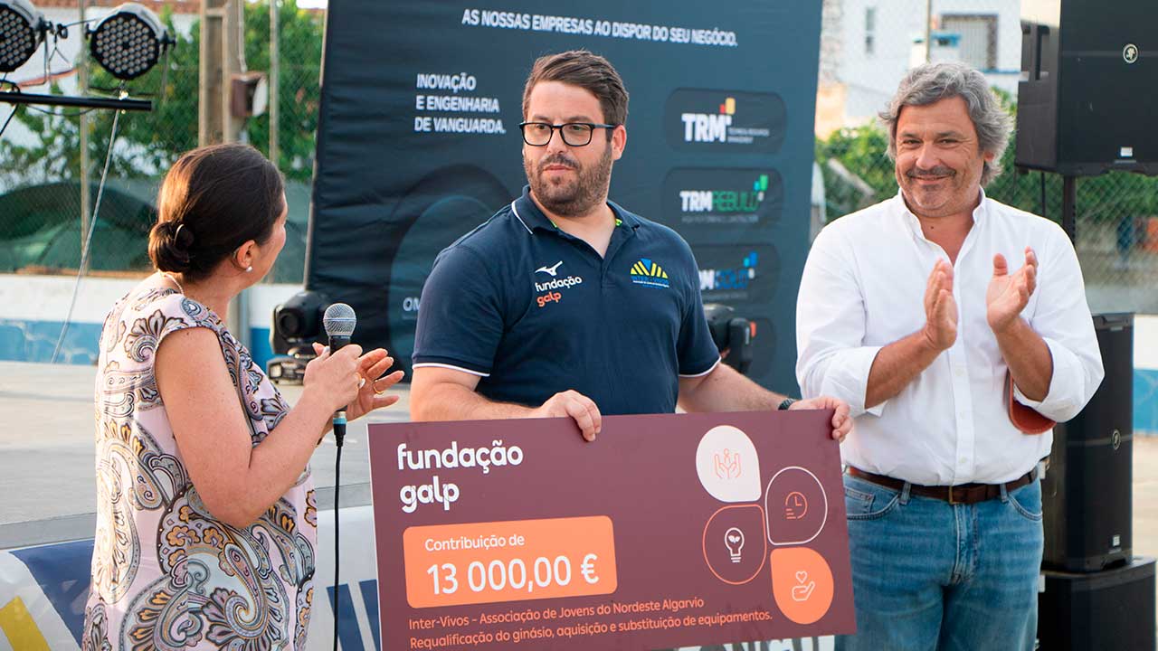 Fundação Galp apoia modernização do único ginásio de Martim Longo com um investimento de 13 mil euros.