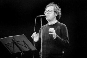 Associação José Afonso lança manifesto para assinalar os 100 anos do nascimento do cantor.