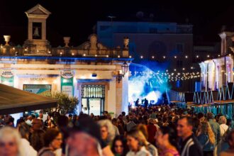 Cinco dias de vinho, gastronomia e música levaram milhares de visitantes ao Lagoa Wine Show.
