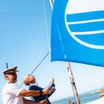 Bandeira Azul, Praia Acessível e Qualidade de Ouro distinguem praias de Lagoa durante a época balnear de 2026.