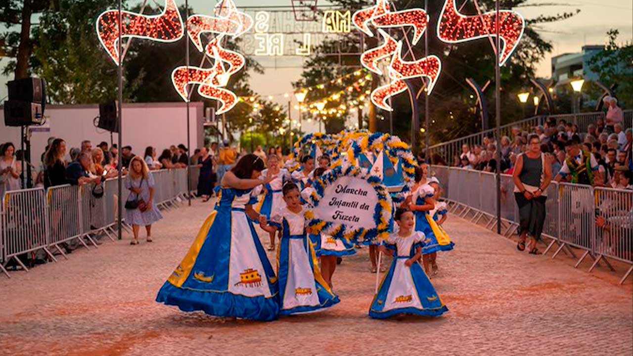 Marchas populares em Olhão levaram centenas de pessoas ao Jardim Pescador Olhanense na noite de São João.