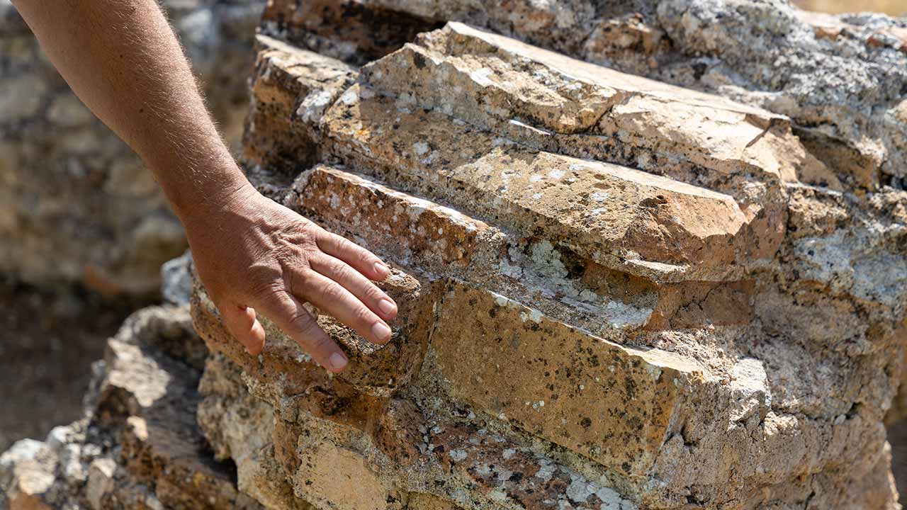 Património Cultural, entidade que agora tutela as Ruínas Romanas de Milreu investe no monumento de Estoi, Faro, com verbas do PRR.