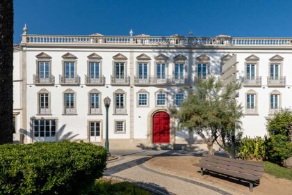 Palácio de Tavira vence prémio nacional um ano após abrir portas num palácio do século XVIII no centro da cidade.