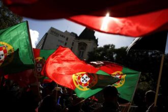A imigração continua a sustentar o crescimento da população portuguesa, enquanto o envelhecimento se agrava.
