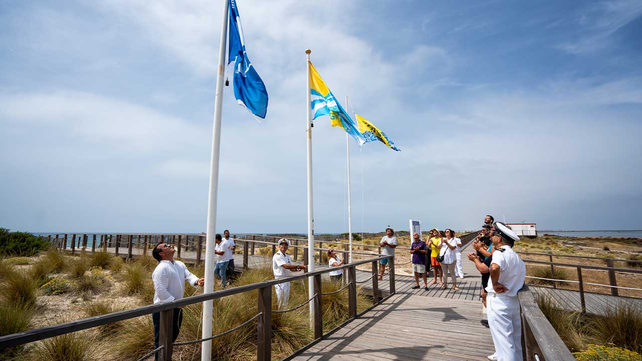Praias de Olhão somam Bandeiras Azuis, Qualidade de Ouro e Praia Zero Poluição na Armona, Fuseta e Cavacos.