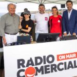 Rádio Comercial transmitiu ao largo de Albufeira, a bordo de uma embarcação, para promover o concelho no início do verão.