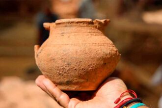 Visitas guiadas dão acesso a alguns dos mais importantes espaços arqueológicos escondidos sob a cidade de Silves.
