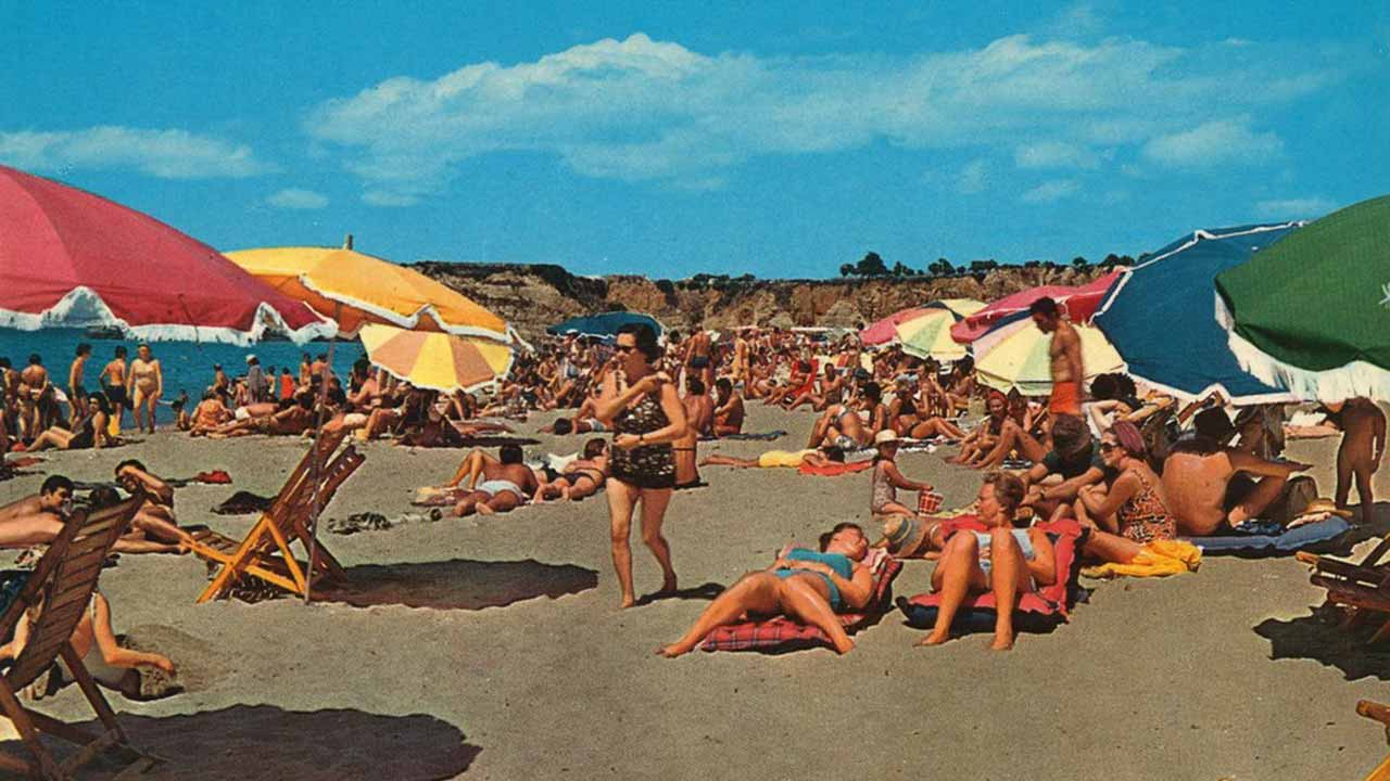 Mostra do Museu de Portimão revisita a história do turismo no concelho com experiências interativas, memória local e reflexão sobre o futuro.