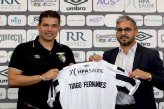 Tiago Fernandes despede-se do Portimonense após uma época que terminou com a manutenção garantida.