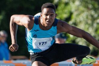 Atleta de Armação de Pêra voltou a vencer nos 110 metros barreiras e ajudou a equipa a conquistar títulos coletivos.