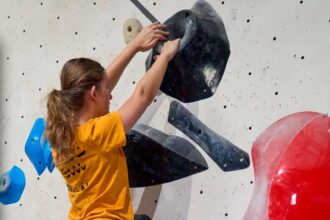 VertiGirls juntou 55 mulheres e raparigas nas três primeiras sessões e encerra ciclo de escalada feminina em Lagoa.
