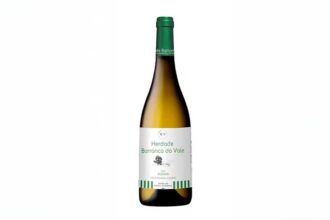 Blend Branco Reserva 2023 da Herdade Barranco do Vale foi ainda distinguido com a Medalha de Ouro no Concurso de Vinhos do Algarve.