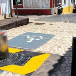 Acesso automóvel condicionado no centro de Alvor entra em vigor na sexta-feira e reserva a circulação a peões fora do horário autorizado.