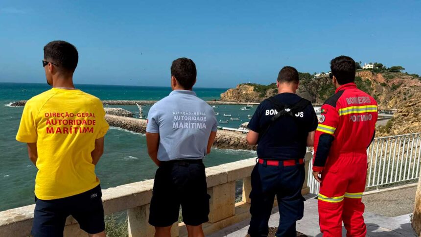 Corpo encontrado junto à barra de Albufeira deverá ser do jovem britânico desaparecido, segundo a Autoridade Marítima Nacional.