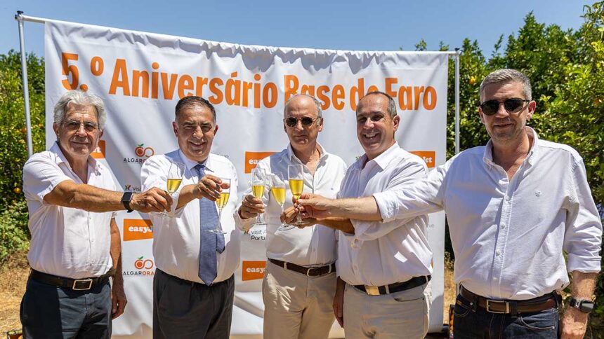easyJet vê potencial para crescer todo o ano no Algarve e reforçar a sua presença no Aeroporto de Faro.