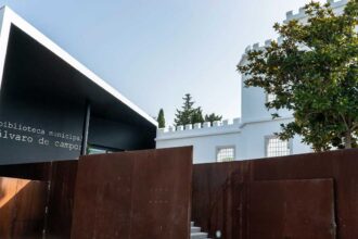 Tavira serviu de inspiração a alguns dos poemas da obra que será apresentada na Biblioteca Municipal.