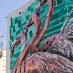 A instalação «3 Flamingos», de Bordalo II, já pode ser vista em Olhão. A obra evoca a Ria Formosa e alerta para a proteção da natureza.