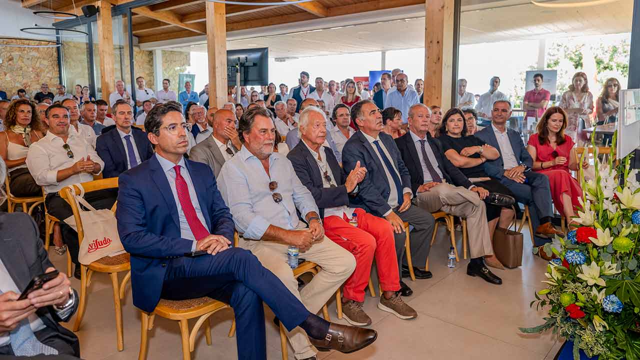 Fusão entre AHETA e AHISA avança após anos de tentativas e deverá ficar concluída até ao final de 2026.