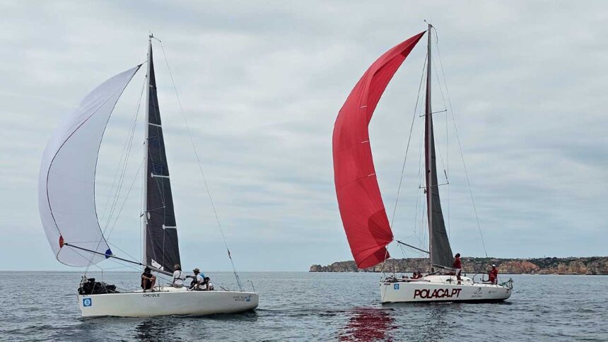 Choque Sailing venceu as 90 milhas entre Lagos e Palos de la Frontera após apostar numa rota diferente da restante frota.