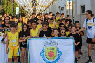 Atletas no Torneio Internacional de Basquetebol Cidade de Tavira.