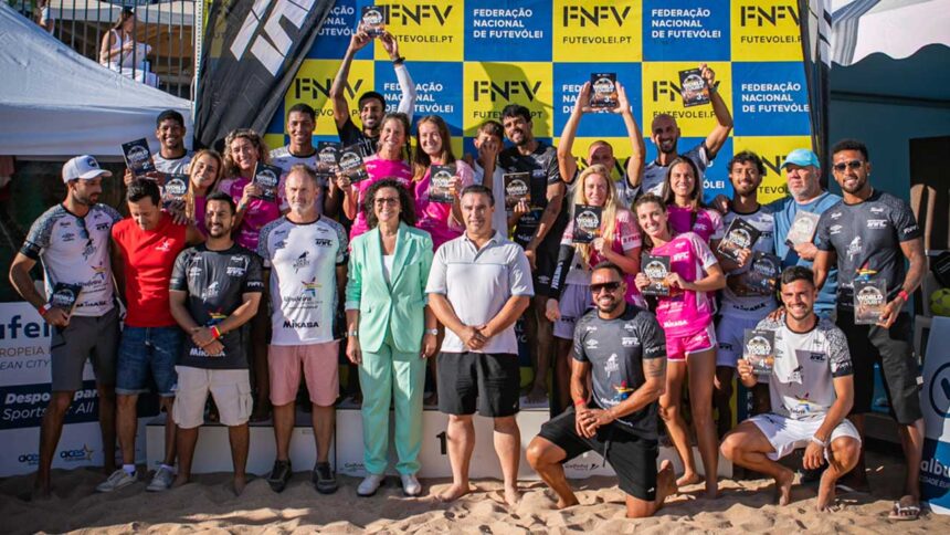 Footvolley World Tour transformou a Praia dos Pescadores num palco internacional, com lotação completa e atletas de dez países em competição.