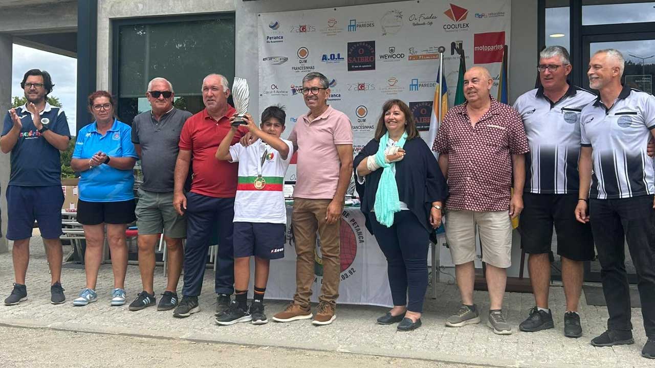 Guilherme Glória deu a Lagos o título nacional de tiro de precisão em petanca, ao vencer a competição de cadetes disputada em Rebordosa.