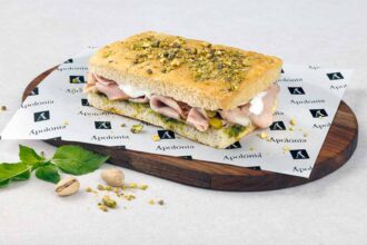 Sandes gourmet Apolónia reforçam a oferta Take-Away em Almancil com propostas inspiradas em diferentes sabores internacionais.