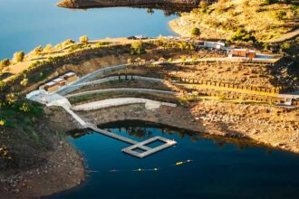 A barragem de Odeleite abriu uma nova área balnear para dinamizar o interior de Castro Marim e combater a sazonalidade.