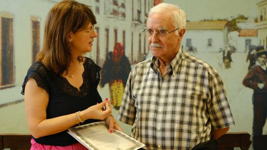José D’Encarnação recebe voto de louvor da Câmara de São Brás, após ser distinguido com Doutor Honoris Causa pela UAlg.