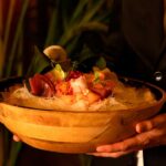 Restaurante do Algarve Marriott Salgados inicia nova temporada com pratos de inspiração asiática, técnicas contemporâneas e referências à gastronomia portuguesa.