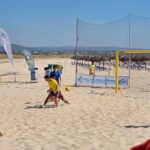 Liga Algarve de Futebol de Praia arrancou na Ilha da Armona, em Olhão, com oito equipas na jornada inaugural e regresso previsto na próxima época.