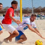 Liga Algarve de Futebol de Praia arrancou na Ilha da Armona, em Olhão, com oito equipas na jornada inaugural e regresso previsto na próxima época.