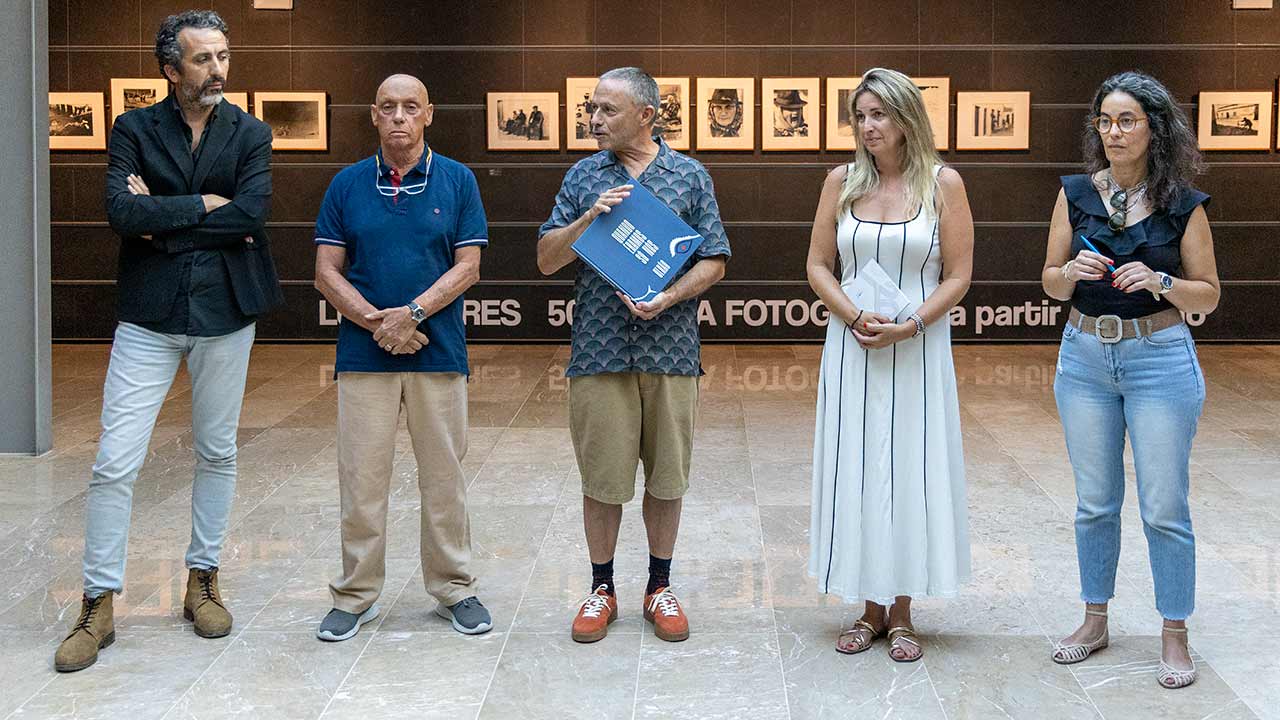 A exposição mostra um lado inédito de Luís Torres e deixa perceber que o seu arquivo ainda guarda muitas histórias.