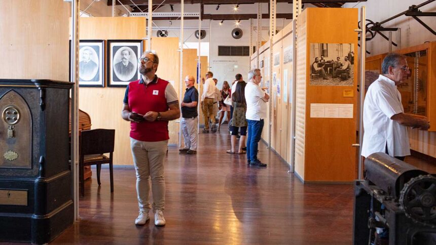 Museu da Cortiça da Fábrica do Inglês recebeu mais de 250 visitantes numa iniciativa de portas abertas que juntou património, música e produtores locais.