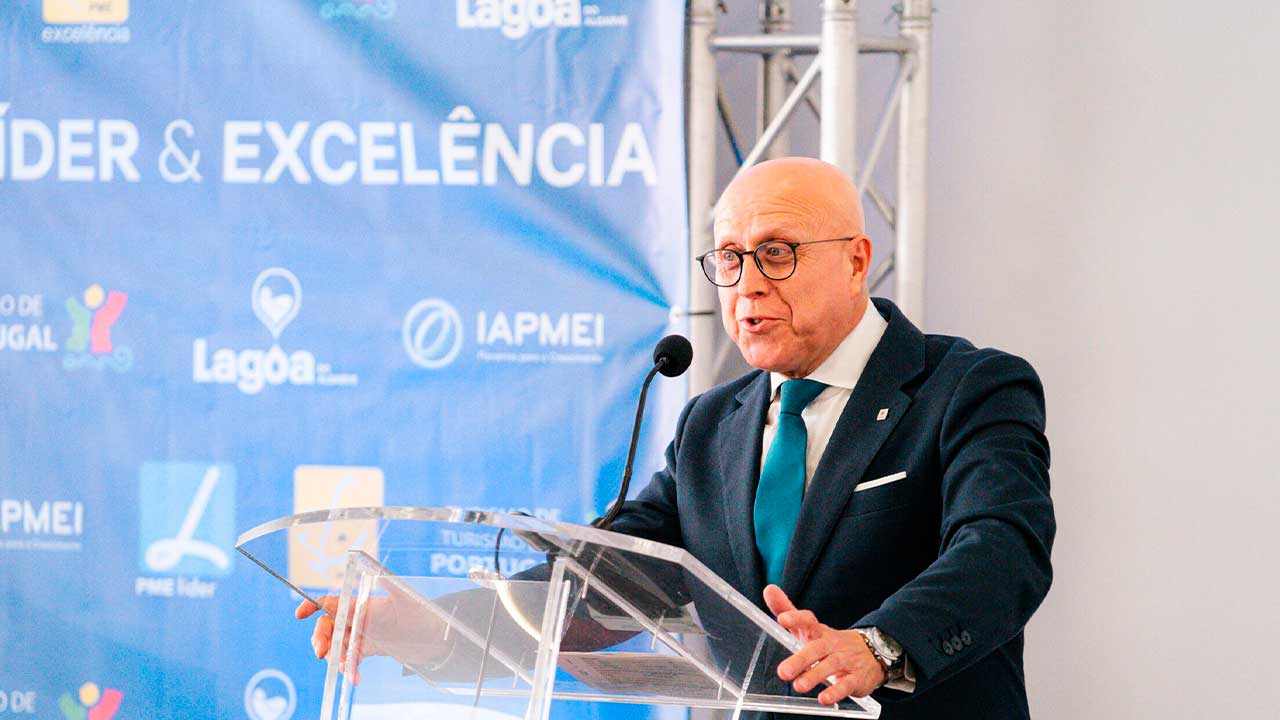 Lagoa distinguiu 49 empresas PME Líder e reconheceu 18 PME Excelência, refletindo a força do tecido empresarial do concelho.