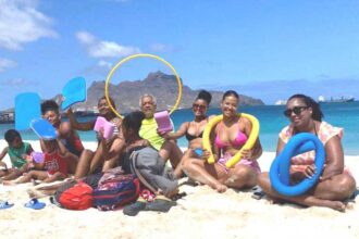 Red Seagull apoiou aulas gratuitas de natação e segurança aquática para 200 crianças em São Vicente, Cabo Verde.