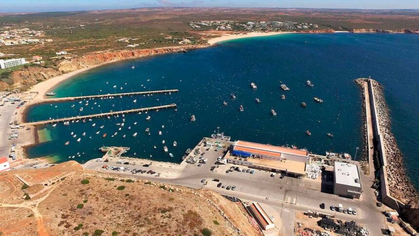 Secretário de Estado das Pescas e do Mar inicia em Sagres uma agenda de visitas a obras da Docapesca apoiadas pelo Mar 2030 em quatro locais do Algarve.