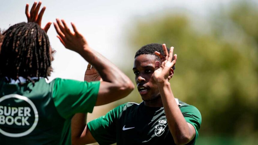 Sporting B venceu o Bromley por 3-1 em Moncarapacho, com golos de Manuel Mendonça, Catarino Pascoal e Zaid Bafdili, antes do duelo com o Farense.
