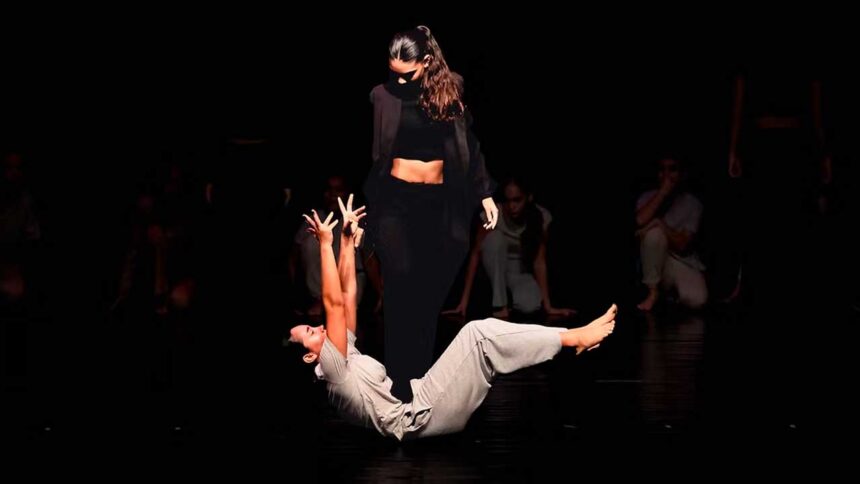 Teatro das Figuras recebe cerca de 40 obras inéditas inspiradas em ícones da cultura pop, seguidas pelo espetáculo da Splash Dance Crew.