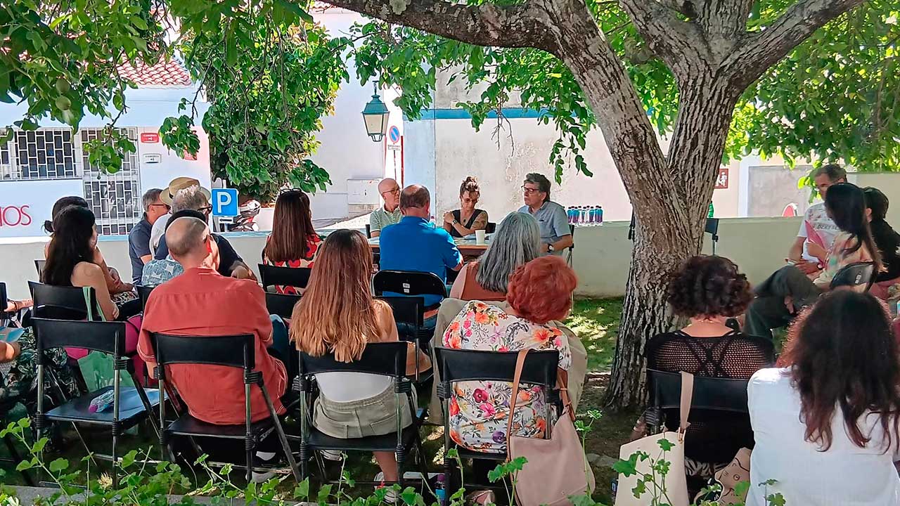 Monchique recebe 12 poetas de seis países no «Verso a Verso», com cinco sessões de leitura e homenagem ao poeta João Lúcio.