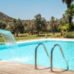 Vila Valverde propõe uma experiência mais calma na Praia da Luz, com apenas 15 quartos e uma propriedade de cinco hectares.
