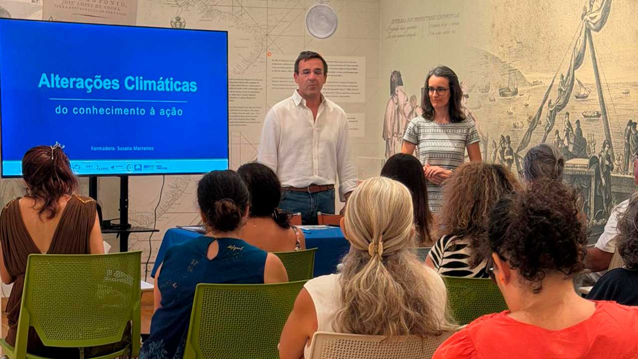 Ação de formação destacou o papel das escolas na sensibilização para a ação climática e a importância da Ria Formosa.